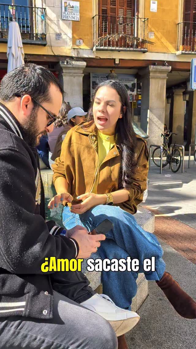 Instagram post from laarepera.es. This post is in position 3.